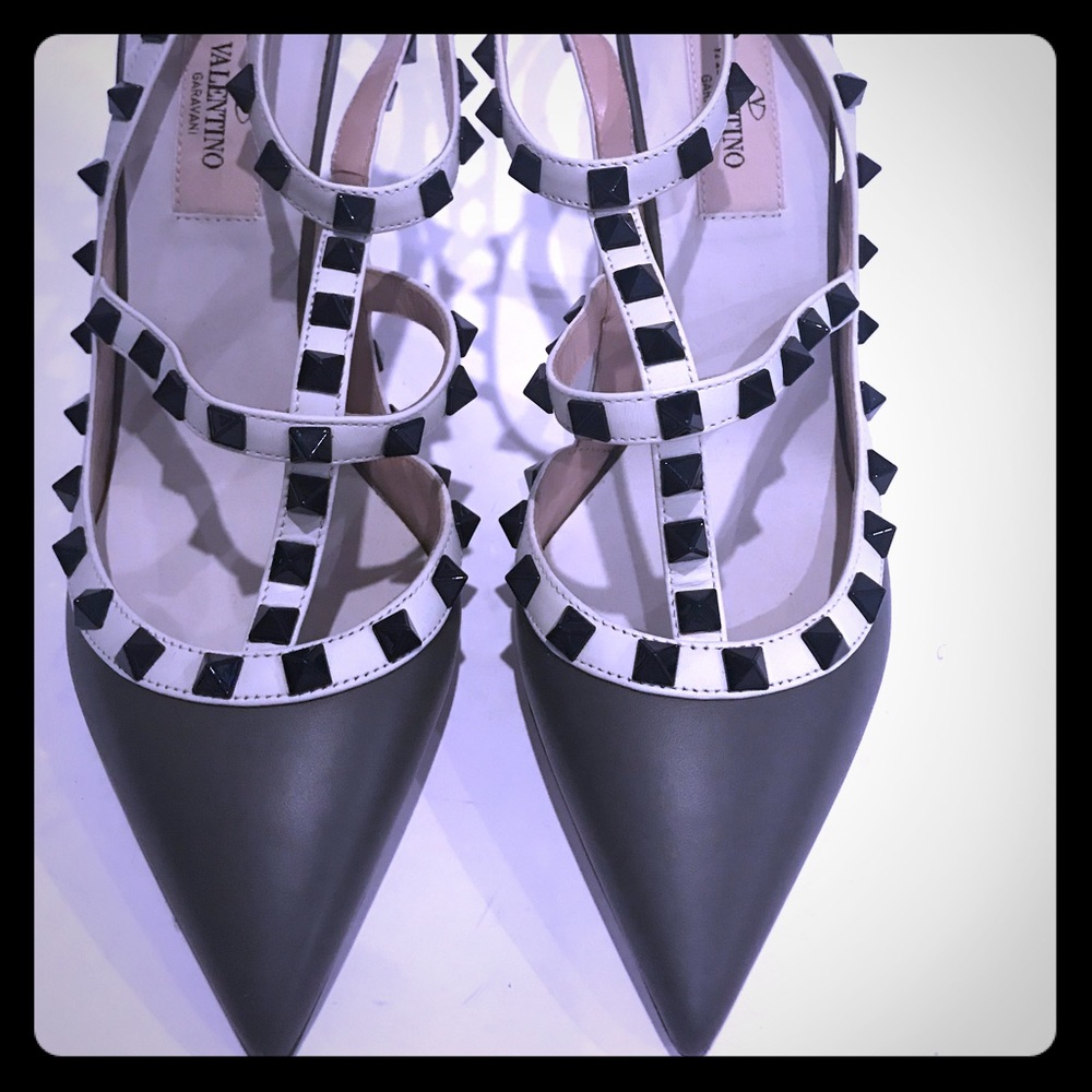 Valentino olive green Rock Stud heels size 37